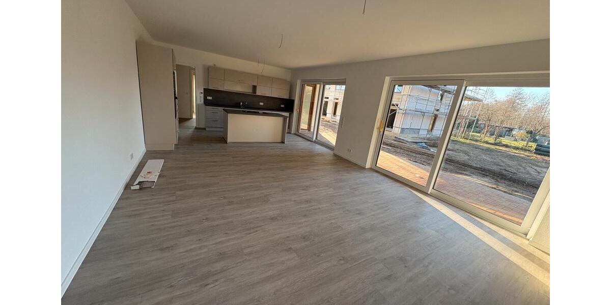 Erdgeschoßwohnung Burg (Spreewald) - 2 Zimmer, 80 m&sup2;, 1.200&euro; | Angebot:24598223