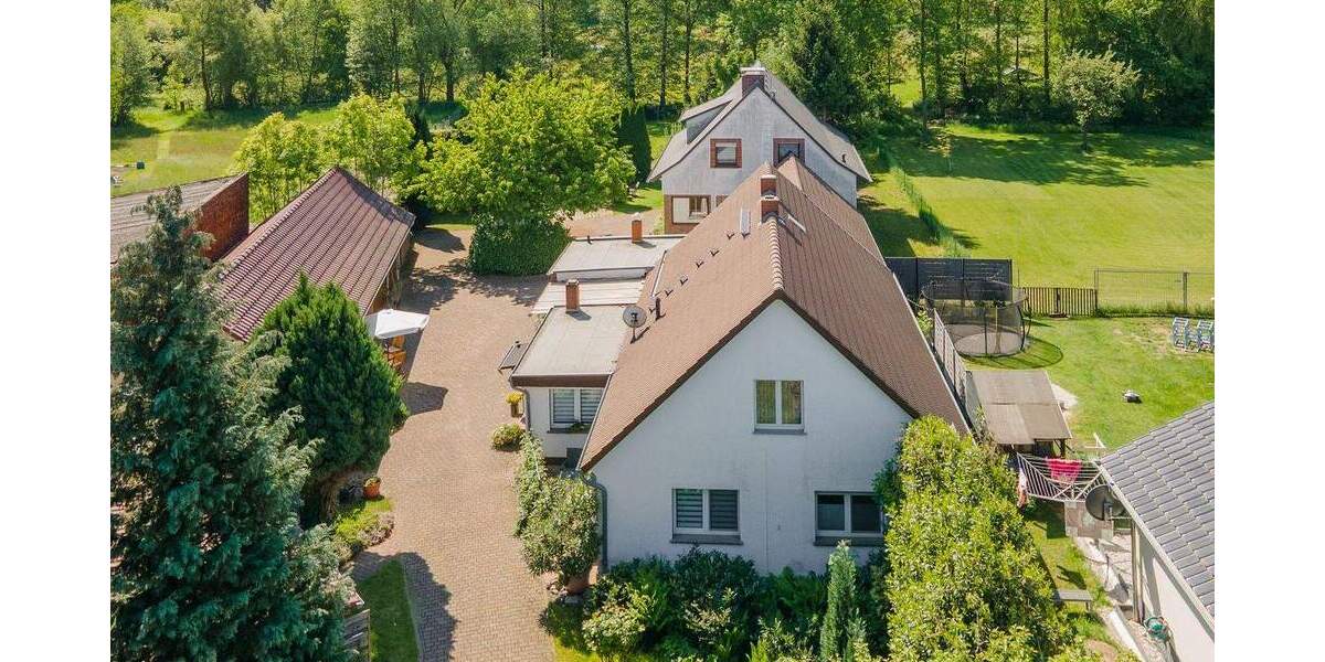 Einfamilienhaus, zwei Wohnungen und fantastisches Grundstück am Kanal in Kolkwitz OT Babow 9 zimmer