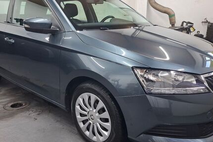 Skoda Fabia 48.839 km 13.490 &euro; Cottbus 03042