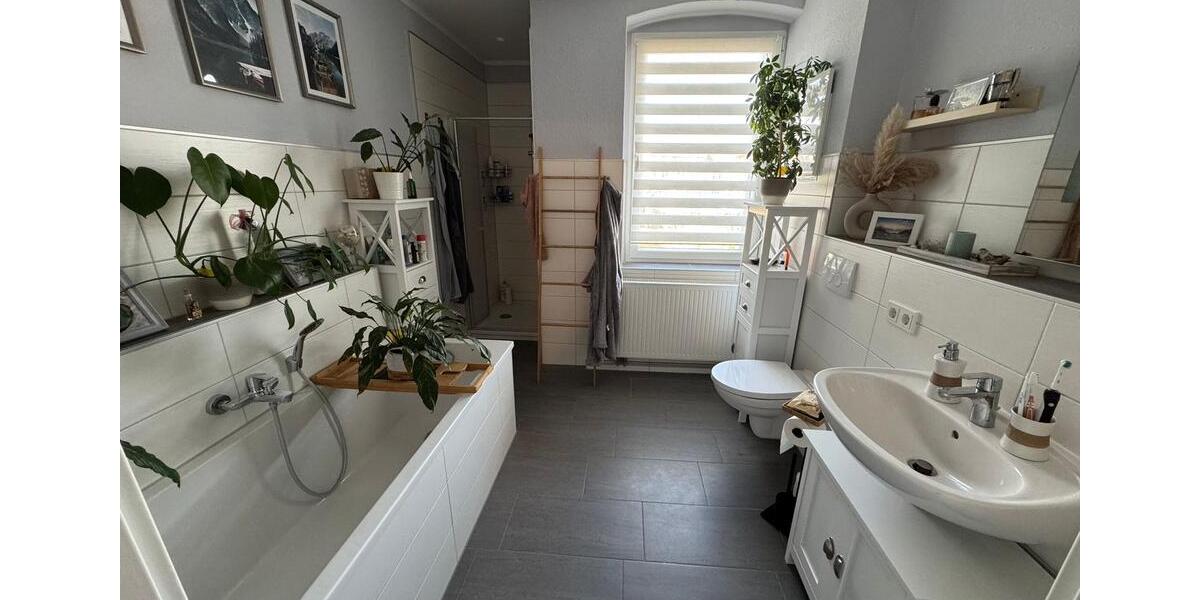 gepflegte großzügige 2 Zimmer Wohnung in der Stadtmitte Nähe Uni 2 zimmer