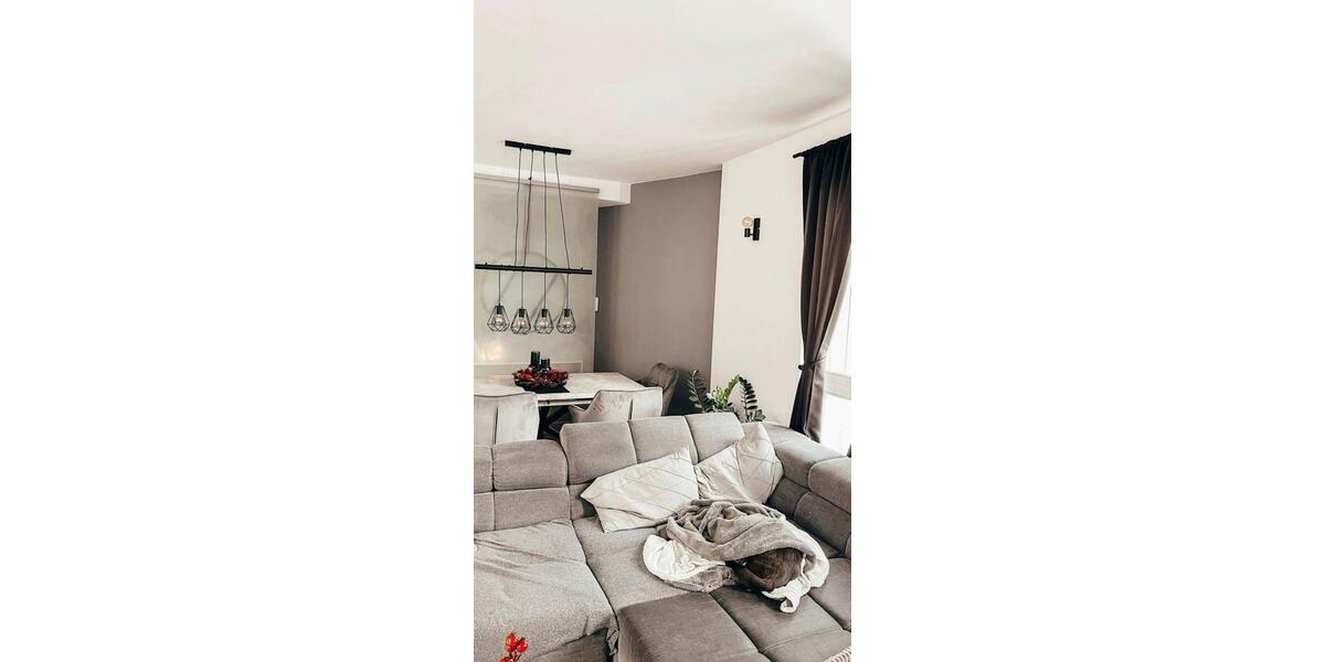 Etagenwohnung Cottbus - 3 Zimmer, 90 m&sup2;, 1.205&euro; | Angebot:24473697