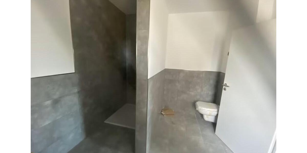 Familienfreundliches Einfamilienhaus mit Garten und Stellplätzen 4 zimmer