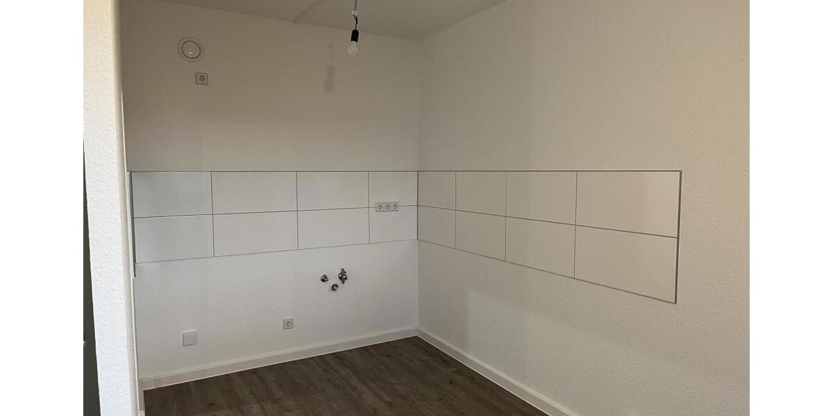 Ab sofort - sanierte 2-Zimmer-Wohnung zu vermieten! 2 zimmer