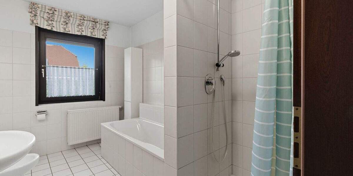 Einfamilienhaus Cottbus Sielow - 7 Zimmer, 200 m&sup2;, 449.000&euro; | Angebot:25686575
