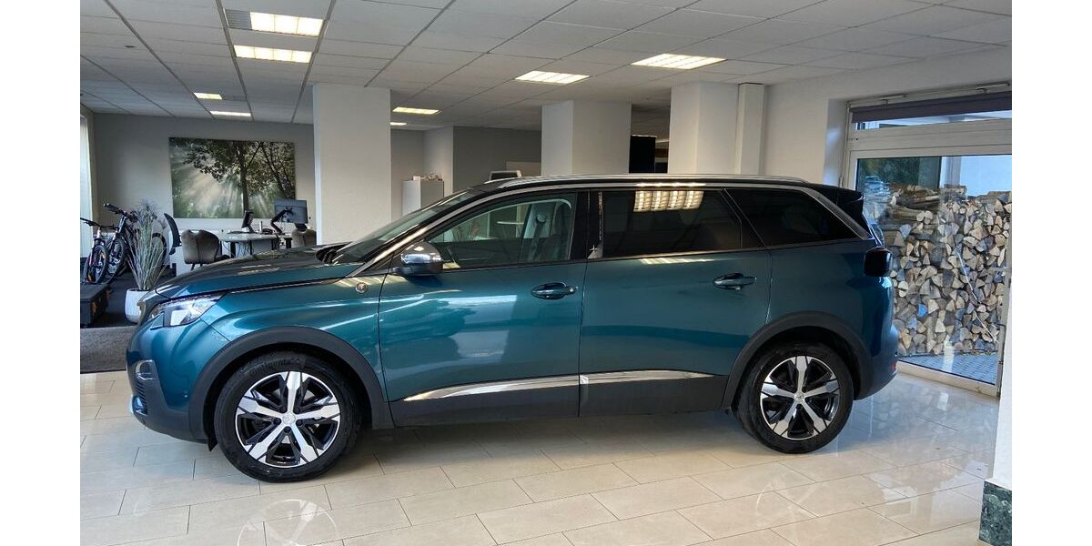 Peugeot 5008 90.400 km 21.700 &euro; Calau 03205
