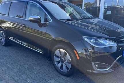 Chrysler Pacifica 112.621 km 30.980 &euro; Cottbus 03051