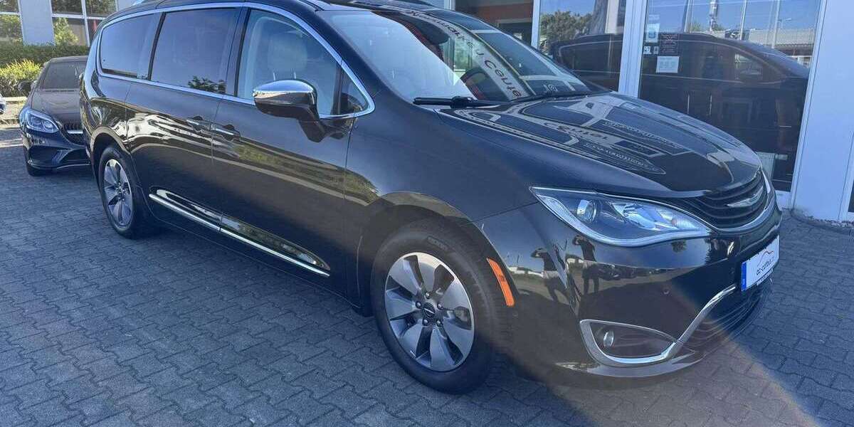 Chrysler Pacifica 112.621 km 30.980 &euro; Cottbus 03051
