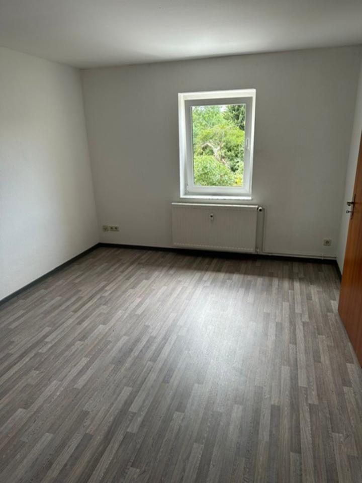 Zwei-Raum Wohnung in Forst .Renoviert in angenehmer Wohnanlage zimmer