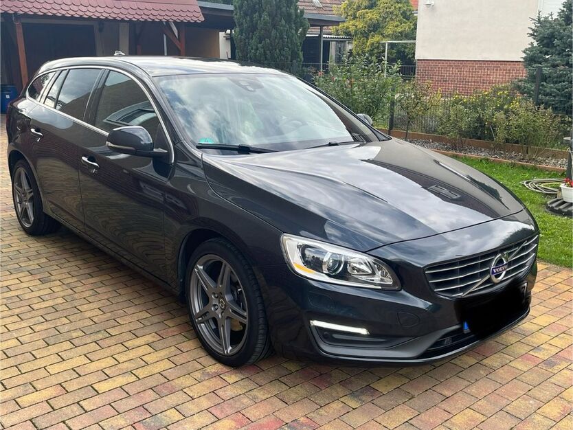 Volvo V60 178.258 km 10.500 € Forst 03149