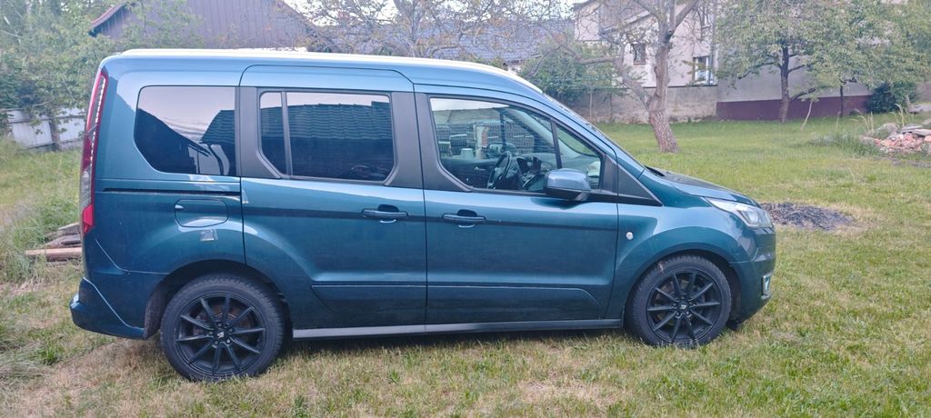 Ford Tourneo Connect 149.000 km 17.000 &euro; Heinersbrück 03185