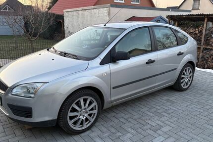 Ford Focus 177.000 km 2.299 &euro; Cottbus 03046