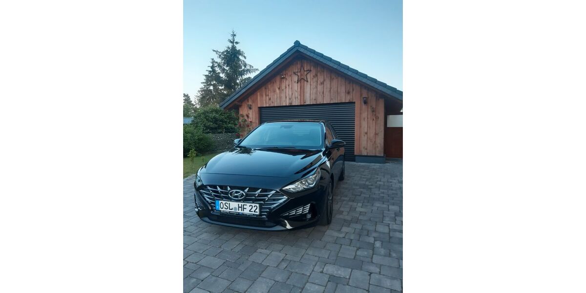 Hyundai i30 51.500 km 15.700 &euro; Großräschen 01983