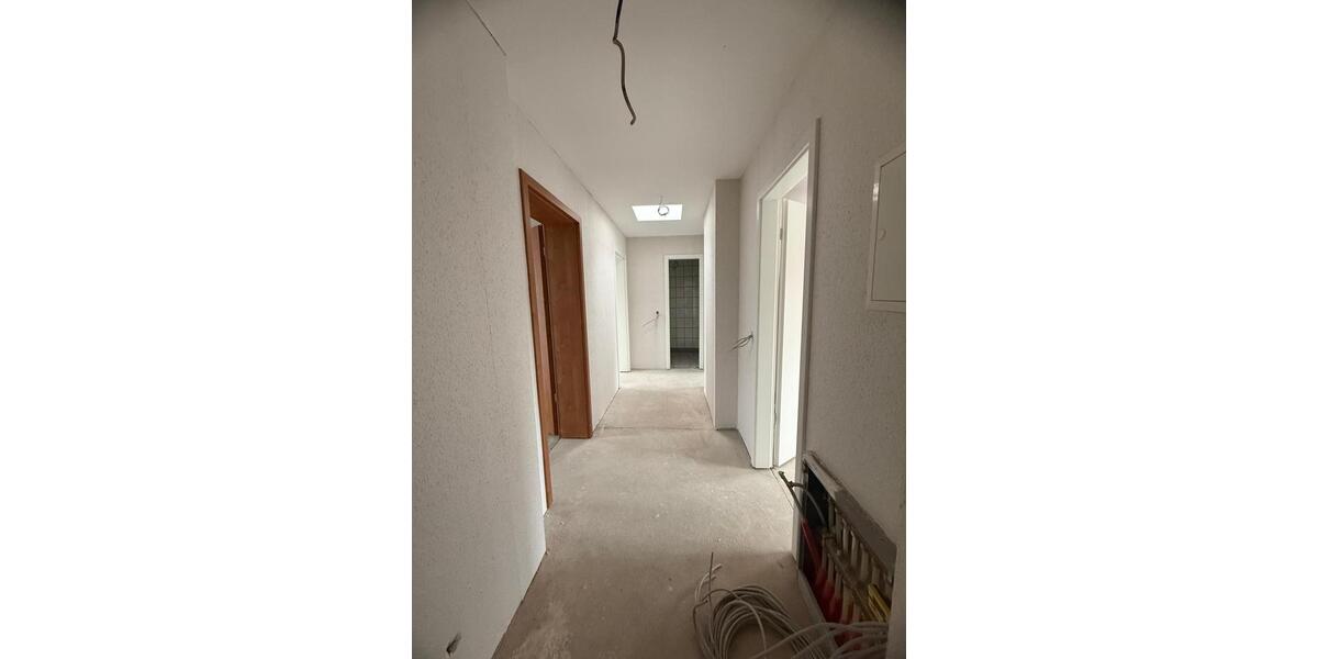 Etagenwohnung Cottbus Brunschwig - 5 Zimmer, 102 m&sup2;, 280.000&euro; | Angebot:26284618