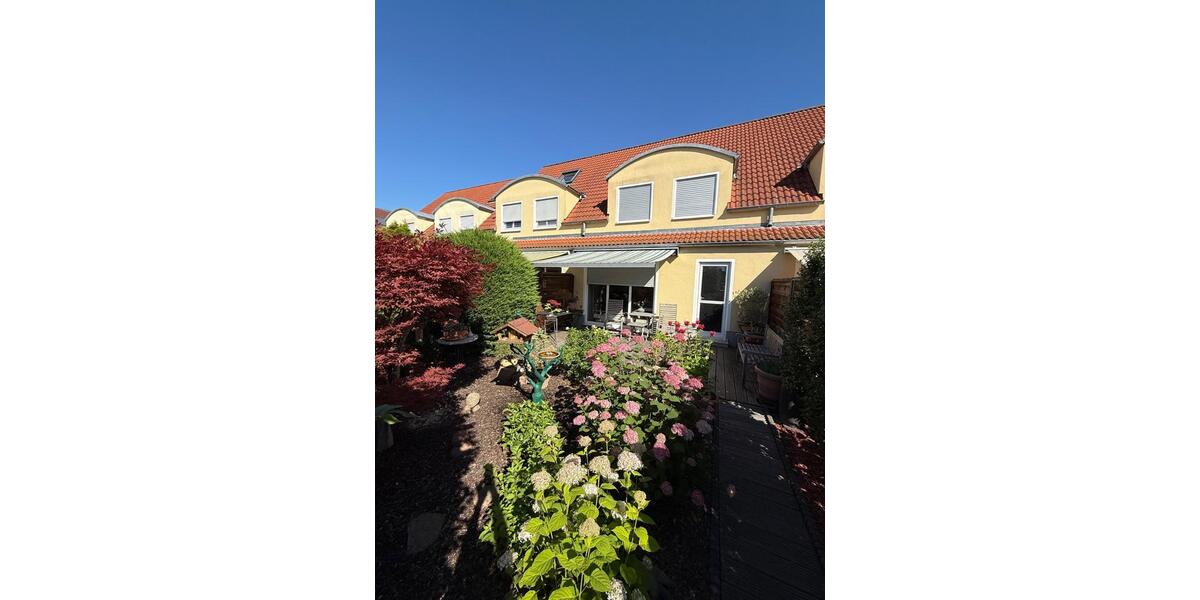 New Offer! Charmantes & modernes Reihenhaus mit Wohlfühl-Garten 5 zimmer