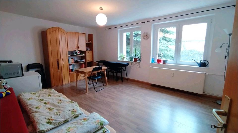 Erdgeschoßwohnung Cottbus Brunschwig - 1 Zimmer, 27 m&sup2;, 300&euro; | Angebot:26301772