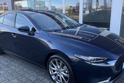 Mazda 3 49.157 km 19.890 &euro; Cottbus 03051