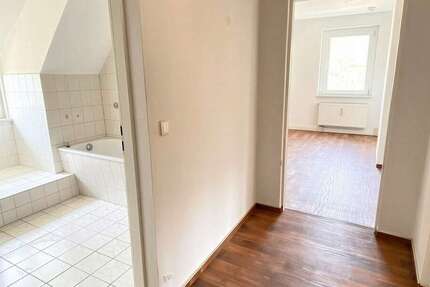 Wohnung Groß Schacksdorf - 2 Zimmer, 49 m&sup2;, 241&euro; | Angebot:26289439