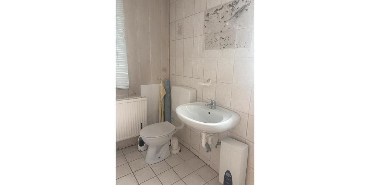 Einfamilienhaus Kolkwitz - 6 Zimmer, 180 m&sup2;, 150.000&euro; | Angebot:27181410
