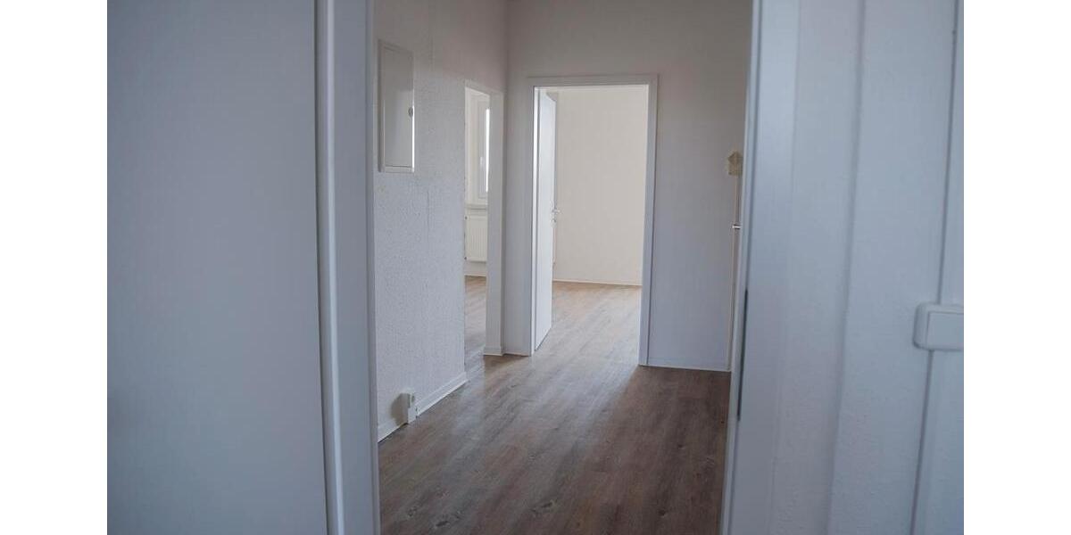 Etagenwohnung Cottbus - 3 Zimmer, 57 m&sup2;, 405&euro; | Angebot:26645553