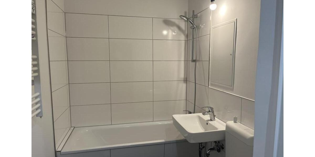 Ab sofort - sanierte 2-Zimmer-Wohnung zu vermieten! 2 zimmer