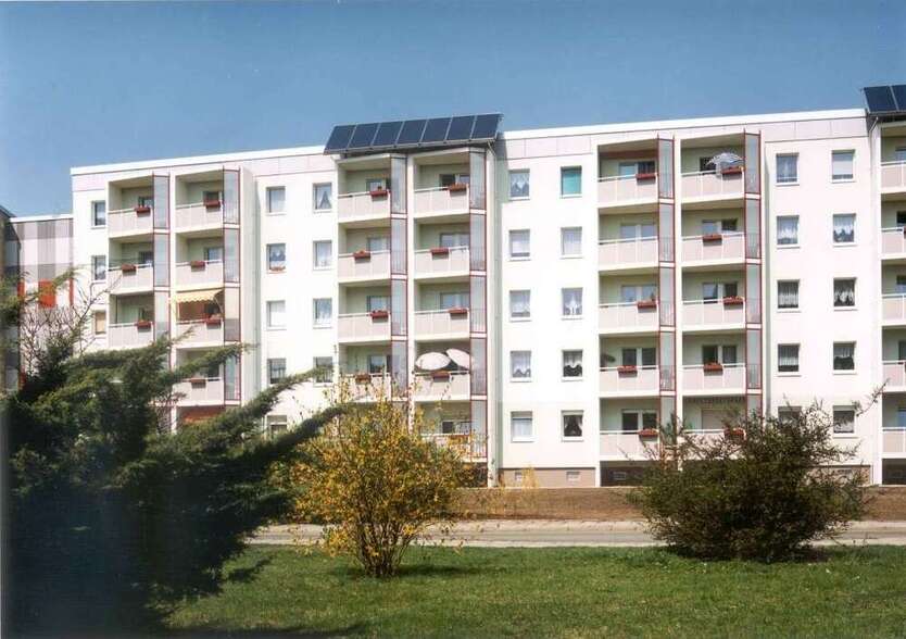 Wohnung zum Mieten in Hoyerswerda 268 € 48.8 m²