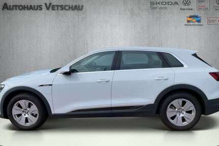 Audi e-tron 55.800 km 32.550 &euro; Vetschau 03226