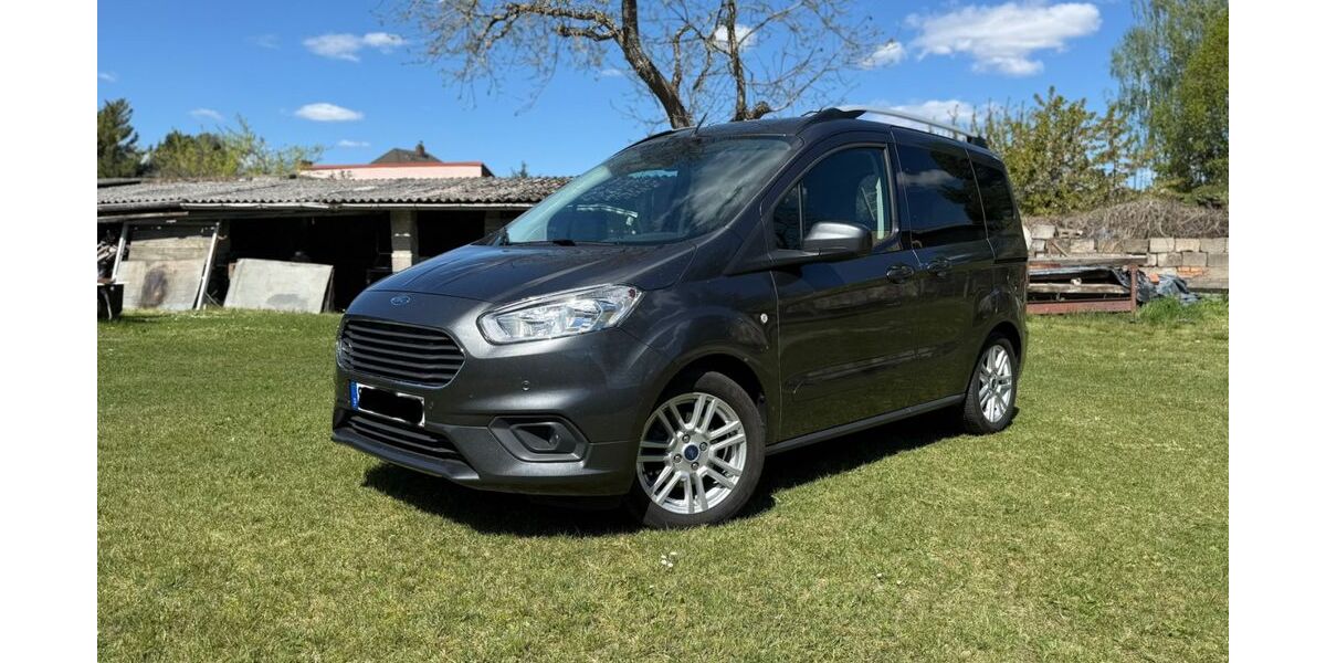 Ford Tourneo Courier 26.990 km 15.995 &euro; Kolkwitz 03099