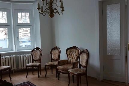 Großzügige 4,5 Raum Altbauwohnung 4 zimmer