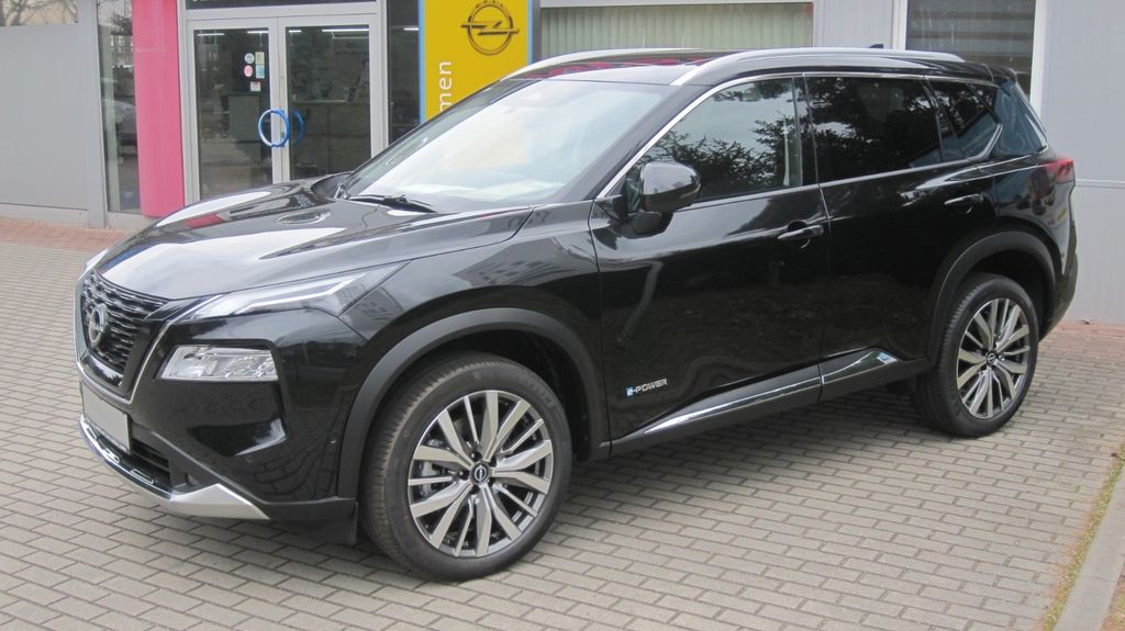 Nissan X-Trail 9.000 km 42.450 € Cottbus 03044