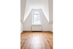 Frisch renovierte Dachgeschosswohnung mit neuem Badezimmer in bester Lage von Forst (Lausitz)! 3 zimmer