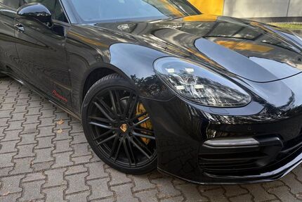 Porsche Panamera 65.120 km 48.550 &euro; Cottbus 03050