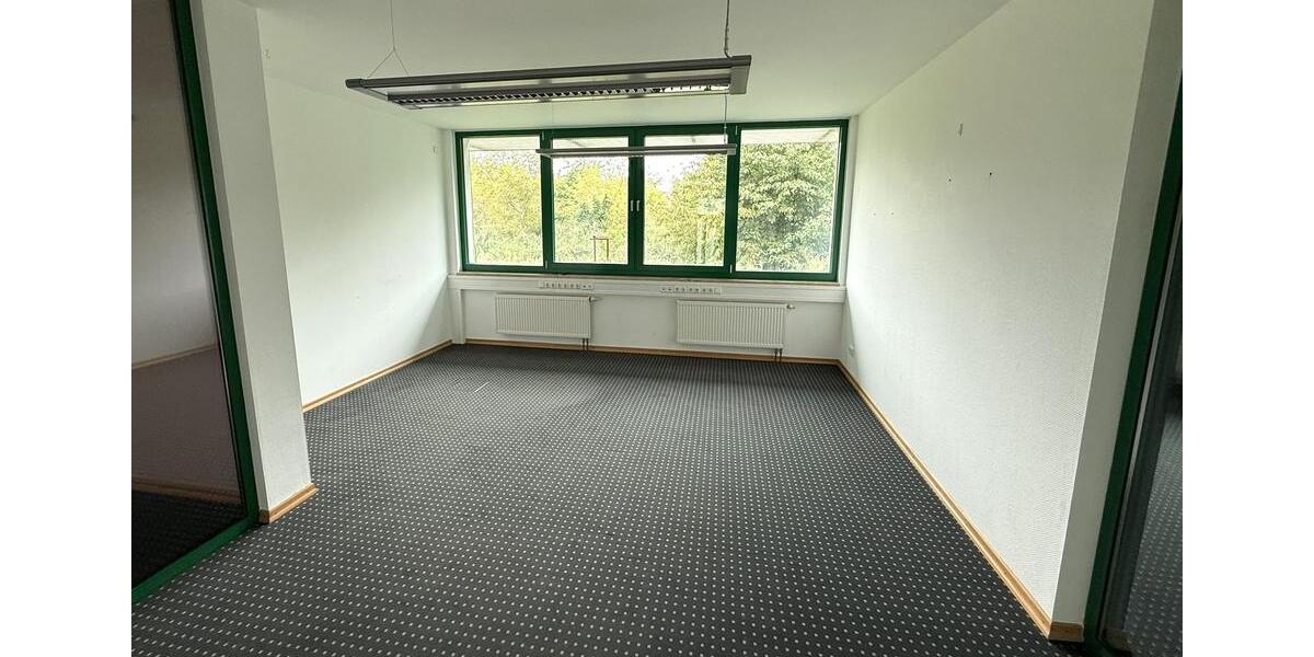 Große Gewerbeeinheit mit Glasfaseranschluss in Peitz zu vermieten! zimmer