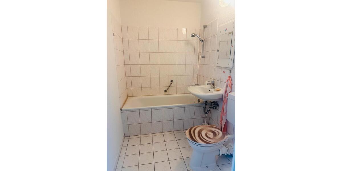 Etagenwohnung Cottbus - 3 Zimmer, 58 m&sup2;, 550&euro; | Angebot:25570978