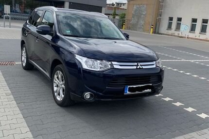 Mitsubishi Outlander 211.500 km 8.100 &euro; Cottbus 03046