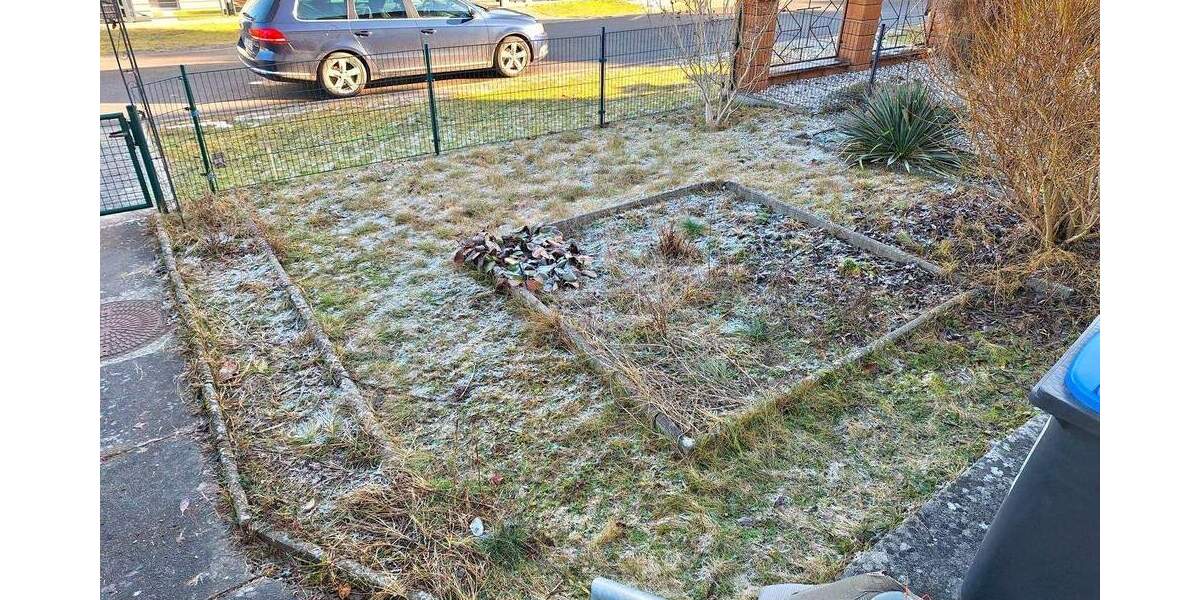 Reihenmittelhaus Forst (Lausitz) Forst-Stadt - 4 Zimmer, 110 m&sup2;, 125.000&euro; | Angebot:25986326