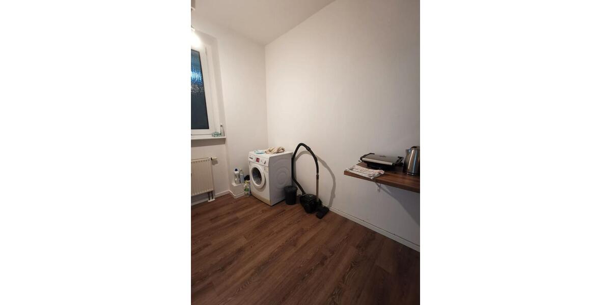 Erdgeschoßwohnung Cottbus - 1 Zimmer, 52 m&sup2;, 400&euro; | Angebot:26042171