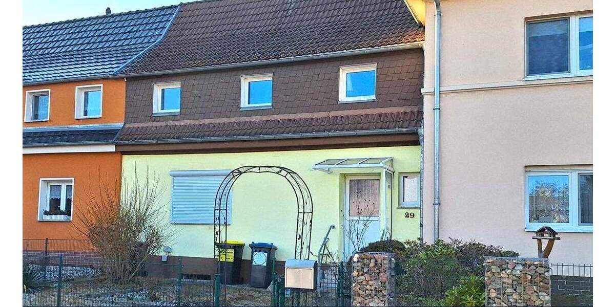 Reihenmittelhaus Forst (Lausitz) Forst-Stadt - 4 Zimmer, 110 m&sup2;, 125.000&euro; | Angebot:25986326