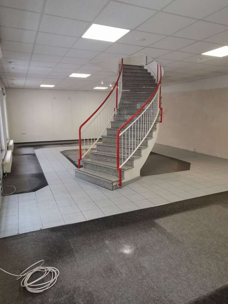 Büro in Peitz 925 € 185 m²