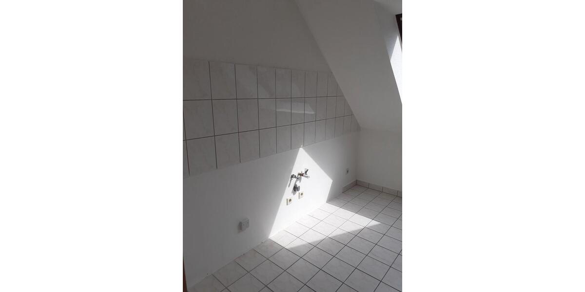 Dachgeschoßwohnung Spremberg - 2 Zimmer, 68 m&sup2;, 440&euro; | Angebot:26479643