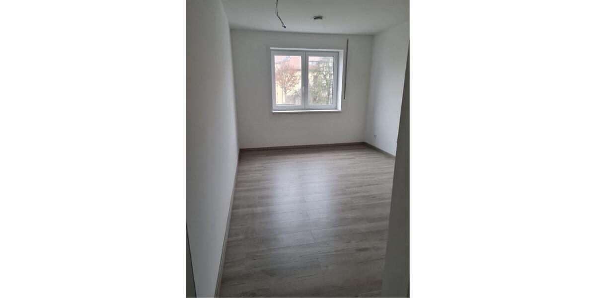 Etagenwohnung Cottbus - 4 Zimmer, 99 m&sup2;, 1.232&euro; | Angebot:26587613