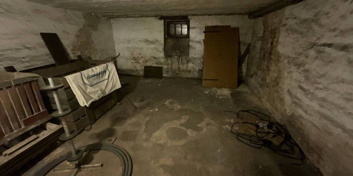 Mehrfamilienhaus, Wohnhaus Cottbus Schmellwitz - 7 Zimmer, 298.000&euro; | Angebot:23971649