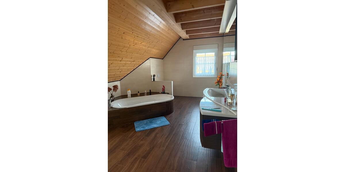 Haus mit Garten und Pool zur Miete 4 zimmer