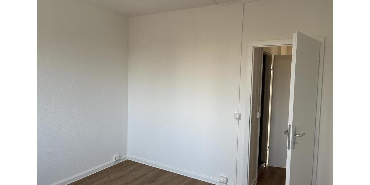Etagenwohnung Cottbus Brunschwig - 2 Zimmer, 48 m&sup2;, 315&euro; | Angebot:25352641