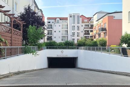 Bequem und Sicher – Tiefgaragenstellplatz im Ostrower Wohnpark zimmer