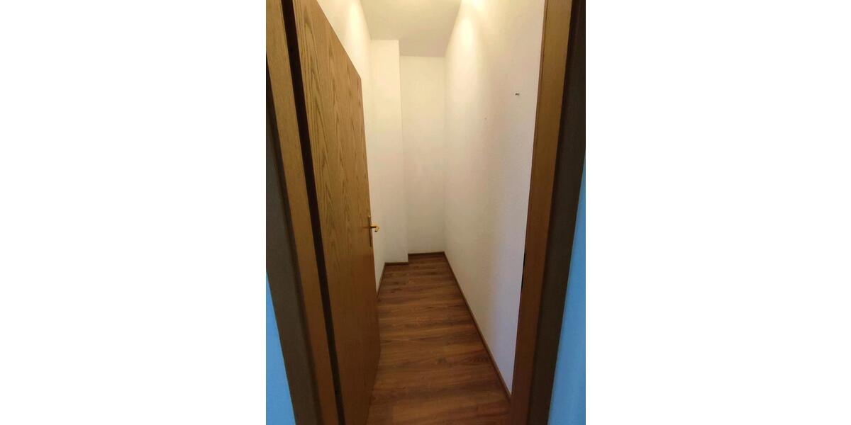 Erdgeschoßwohnung Forst (Lausitz) - 3 Zimmer, 73 m&sup2;, 80.000&euro; | Angebot:25904871