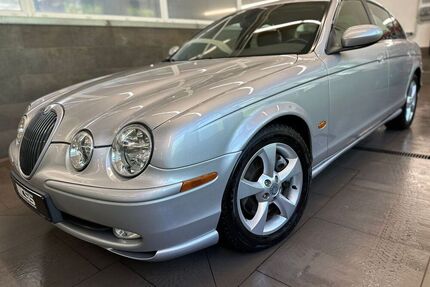 Jaguar S-Type
