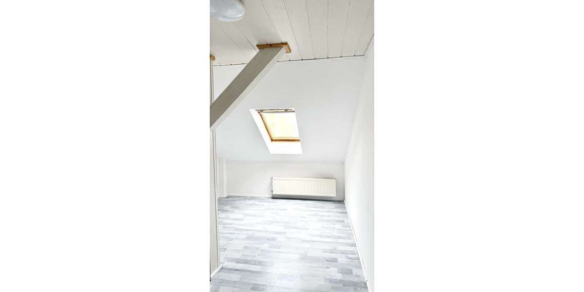 2-Raum-Dachgeschosswohnung in guter Lage von Forst (Lausitz)! - Dachgeschoßwohnung Forst | Angebot:26312878