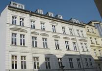 2 Zimmer DG-Wohnung, Innenstadt CB