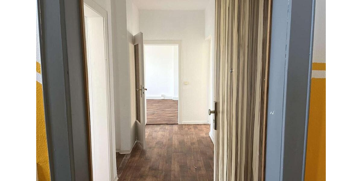 Etagenwohnung Forst (Lausitz) - 2 Zimmer, 59 m&sup2;, 289&euro; | Angebot:26004936