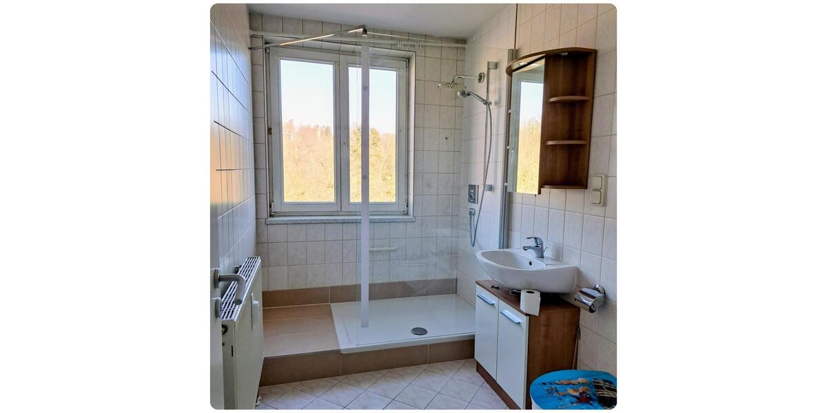 Etagenwohnung Spremberg - 3 Zimmer, 76 m&sup2;, 489&euro; | Angebot:25307444
